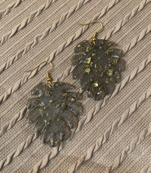 Leaf Earrings W/Gold Flakes